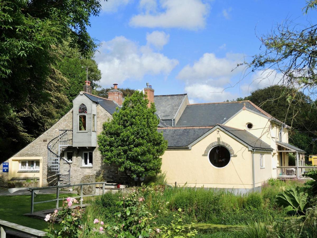 반스테이플 Holwell Holistic Retreat B&B 외부 사진