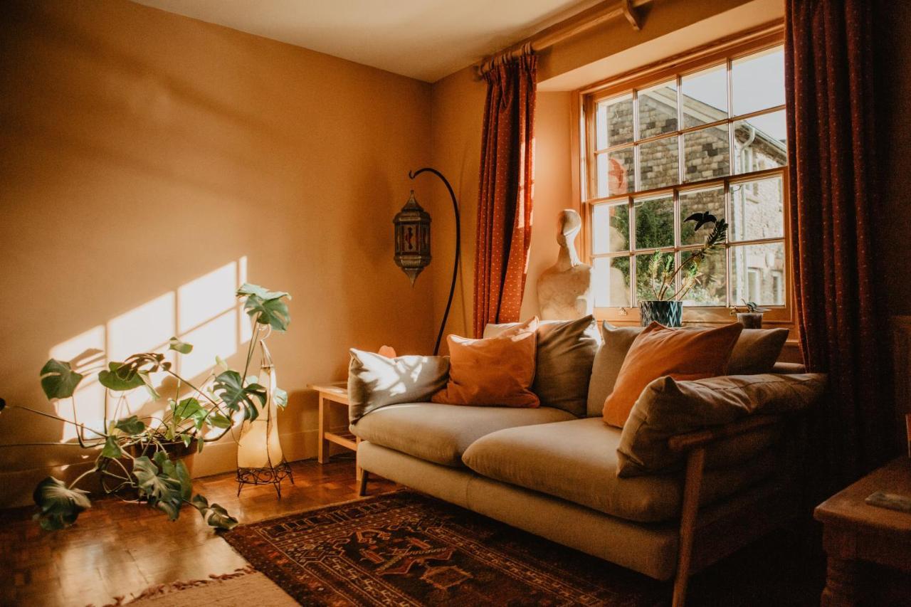 반스테이플 Holwell Holistic Retreat B&B 외부 사진