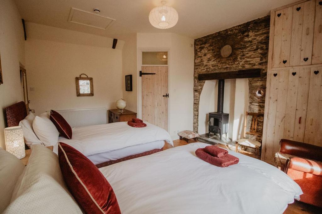 반스테이플 Holwell Holistic Retreat B&B 외부 사진