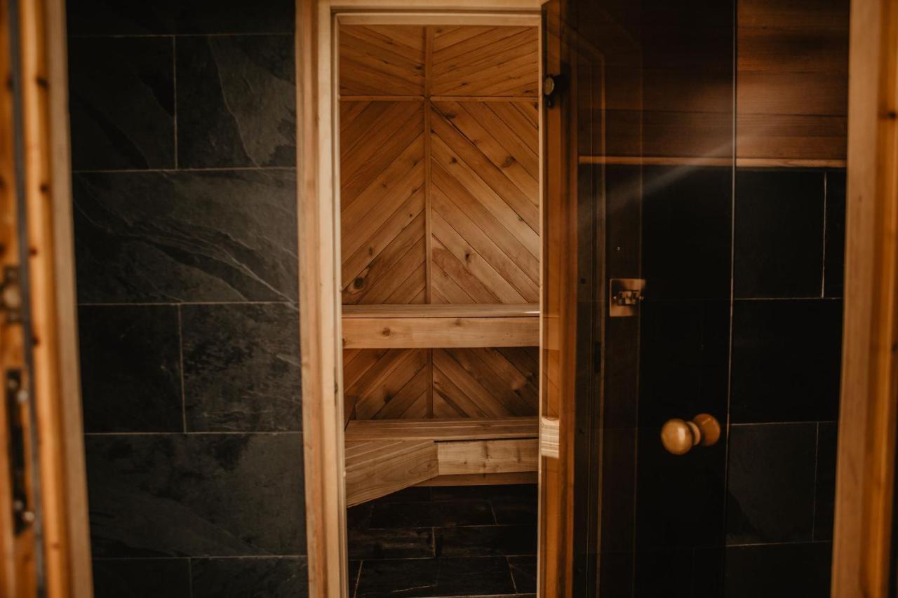 반스테이플 Holwell Holistic Retreat B&B 외부 사진