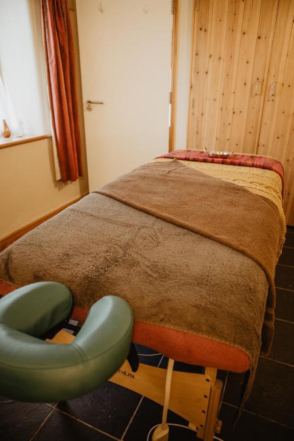 반스테이플 Holwell Holistic Retreat B&B 외부 사진